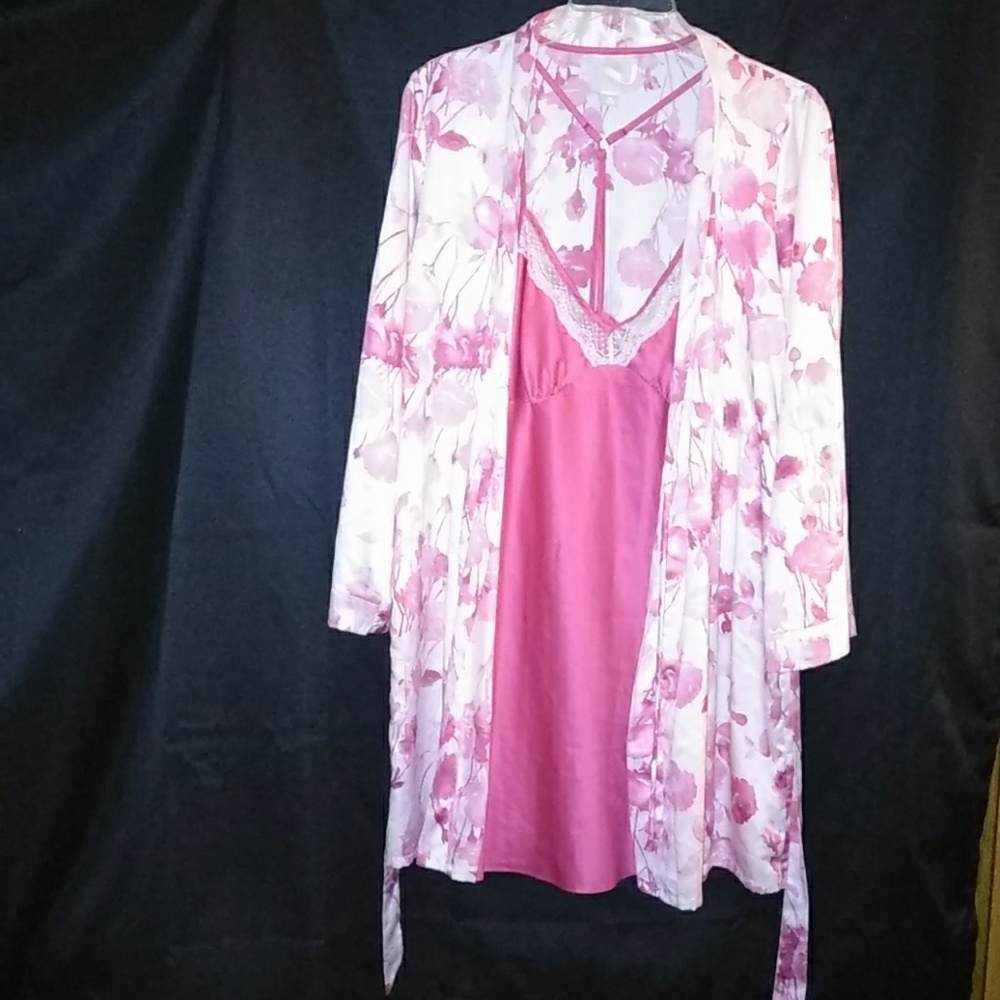 Sleep dress with robe